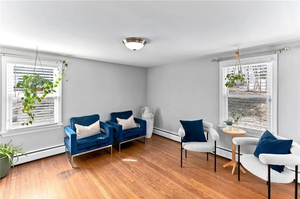749 Commonwealth Avenue Warwick RI 02886