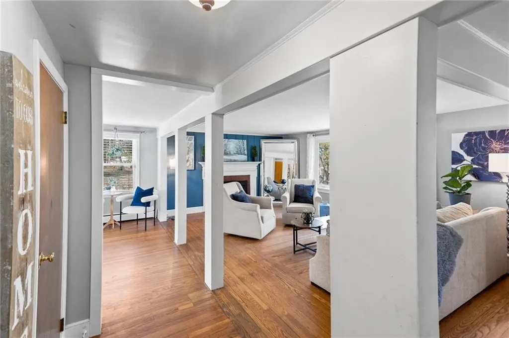 749 Commonwealth Avenue Warwick RI 02886