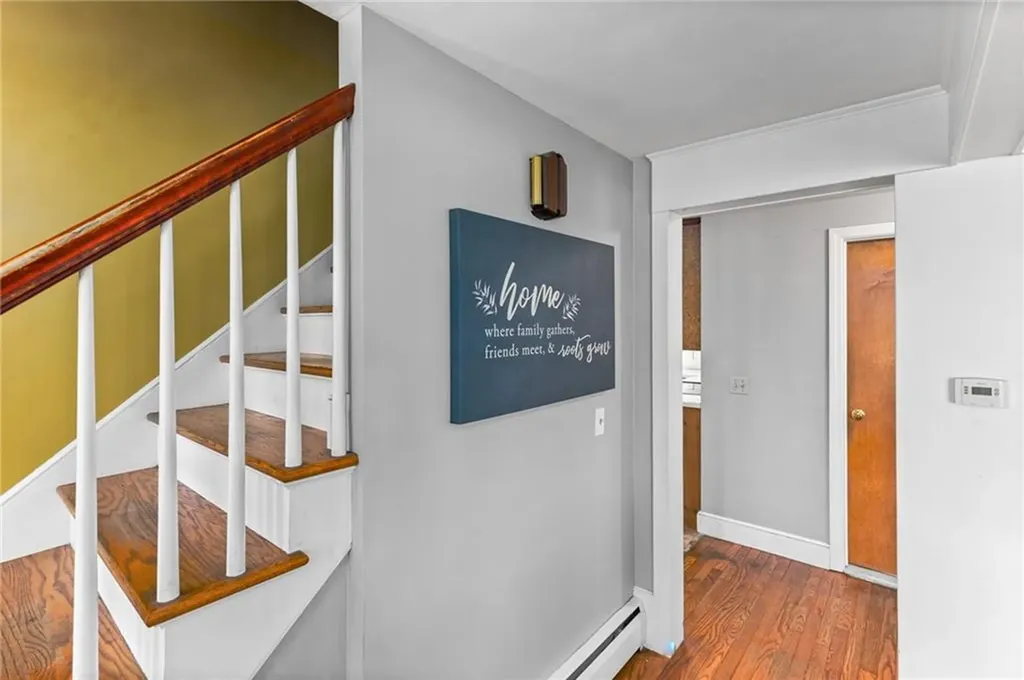 749 Commonwealth Avenue Warwick RI 02886