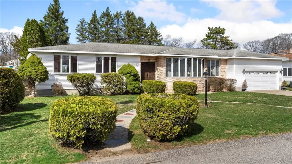135 Carlson Drive Cumberland RI 02864