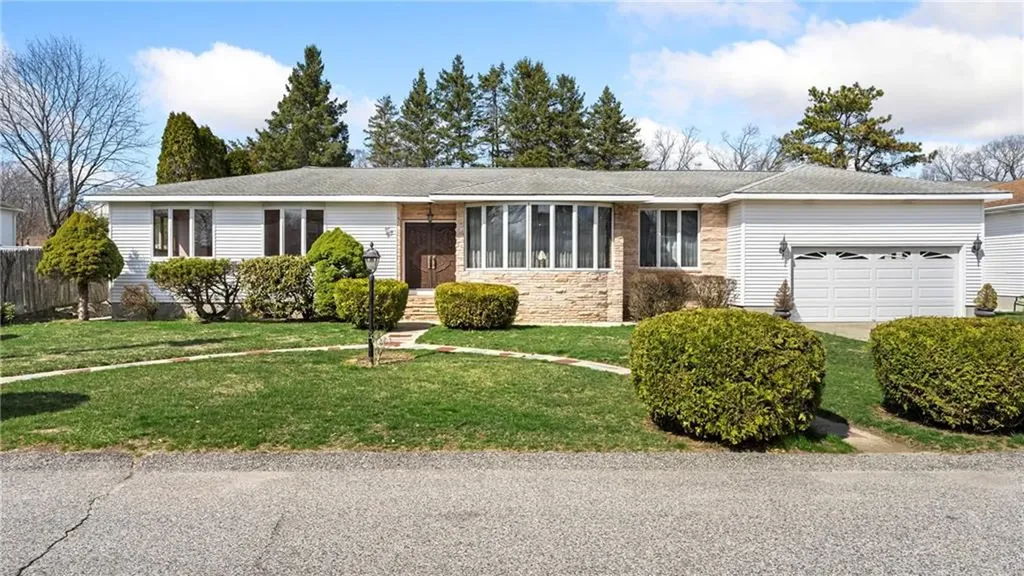 135 Carlson Drive Cumberland RI 02864