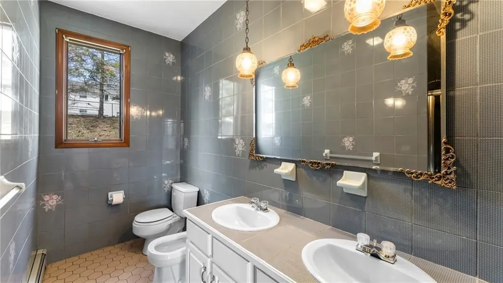 135 Carlson Drive Cumberland RI 02864