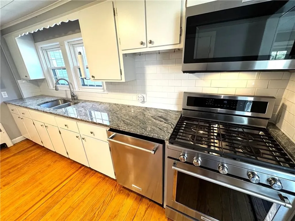 51 Pole Bridge Road Scituate RI 02857