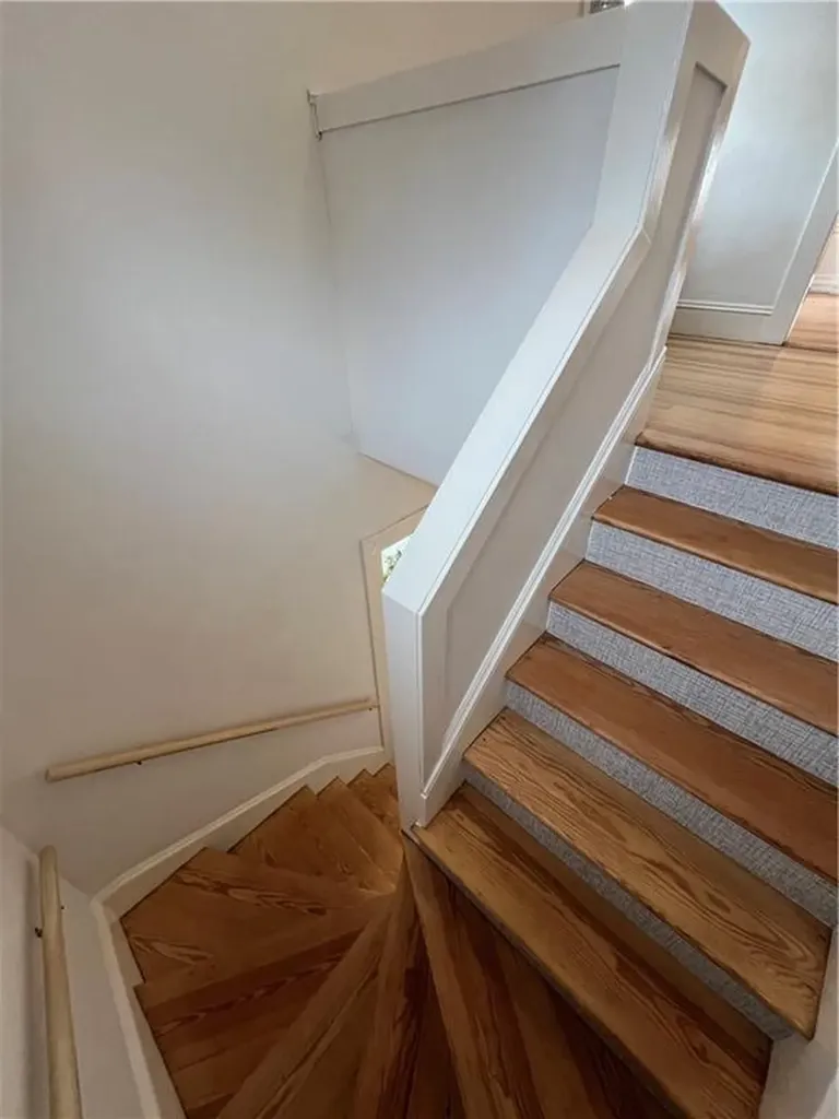 279 Beach Avenue Warwick RI 02889