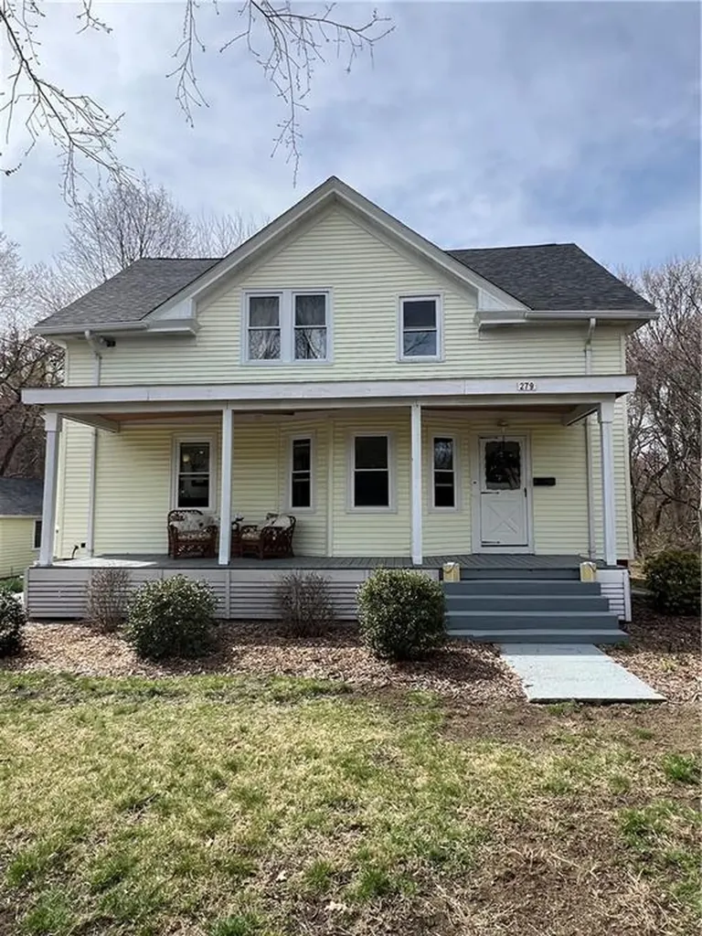 279 Beach Avenue Warwick RI 02889