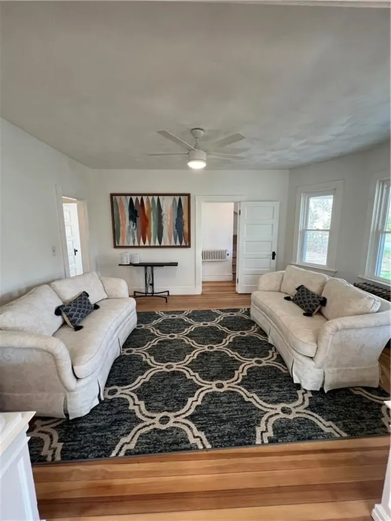 279 Beach Avenue Warwick RI 02889