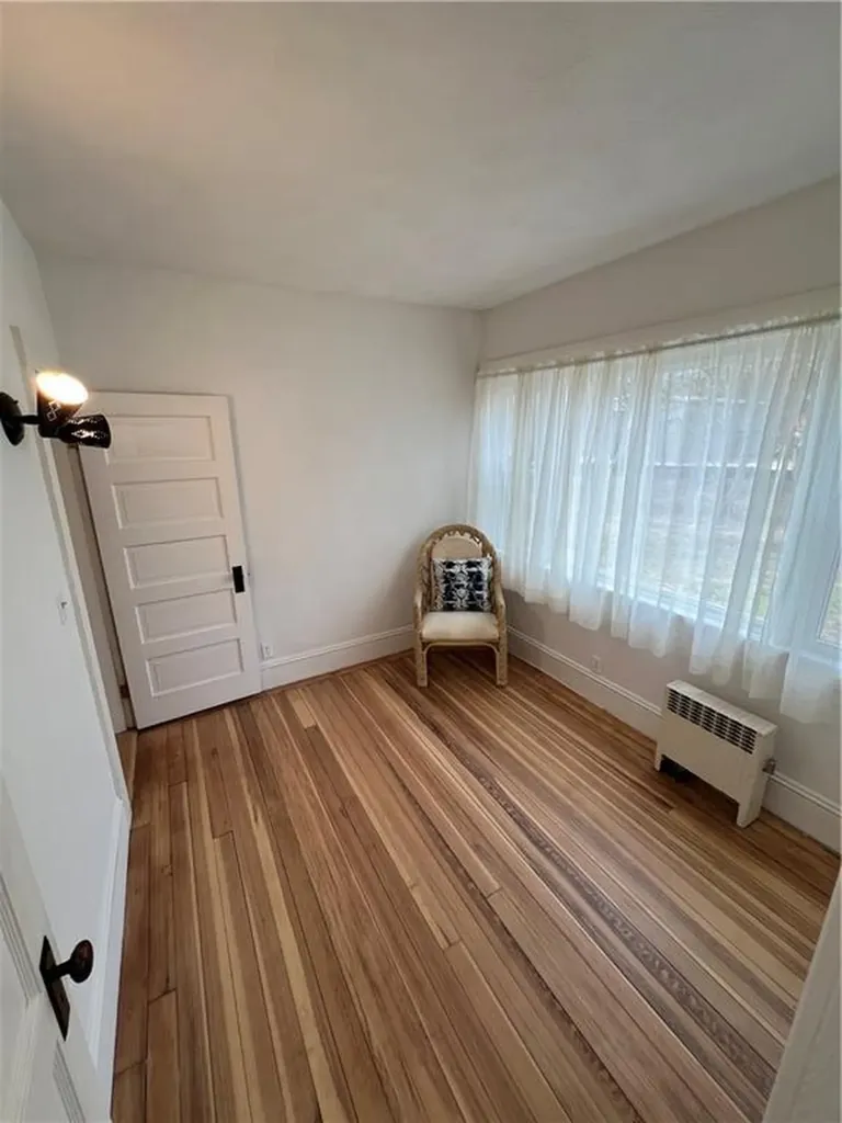 279 Beach Avenue Warwick RI 02889