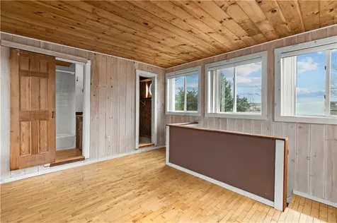 112 King Phillip Street Portsmouth RI 02871