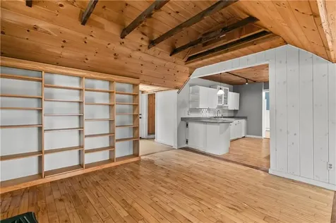 112 King Phillip Street Portsmouth RI 02871