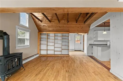 112 King Phillip Street Portsmouth RI 02871