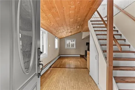 112 King Phillip Street Portsmouth RI 02871