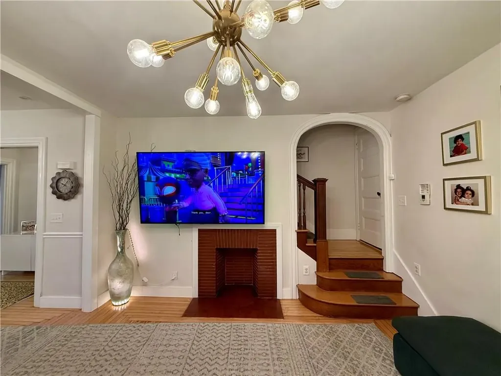 297 Norwood Avenue Cranston RI 02905