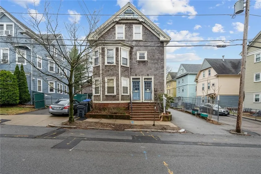 11 Larch Street Providence RI 02906