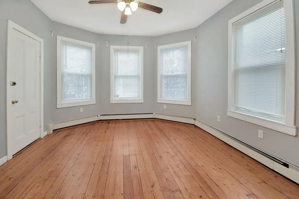 11 Larch Street Providence RI 02906