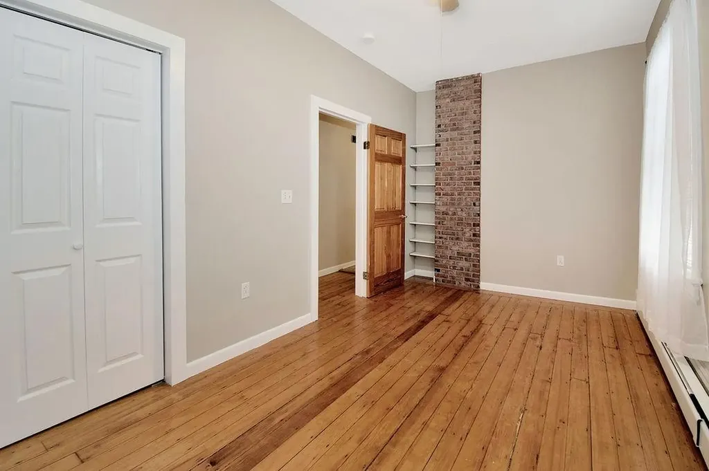 11 Larch Street Providence RI 02906