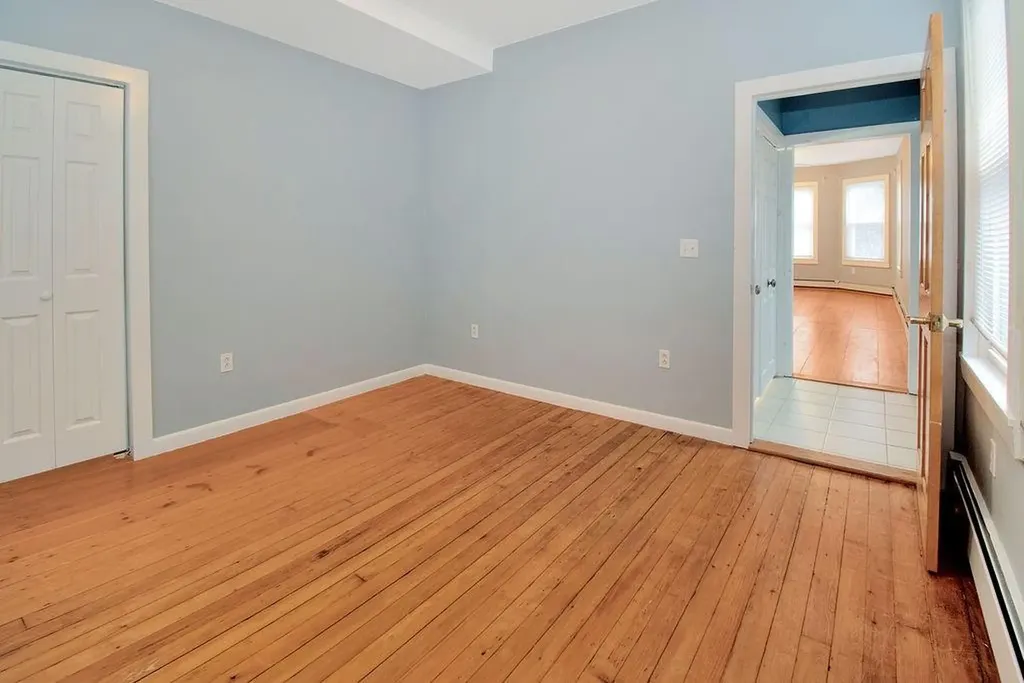 11 Larch Street Providence RI 02906