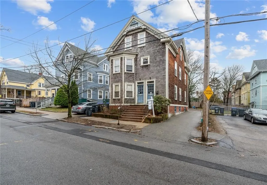 11 Larch Street Providence RI 02906