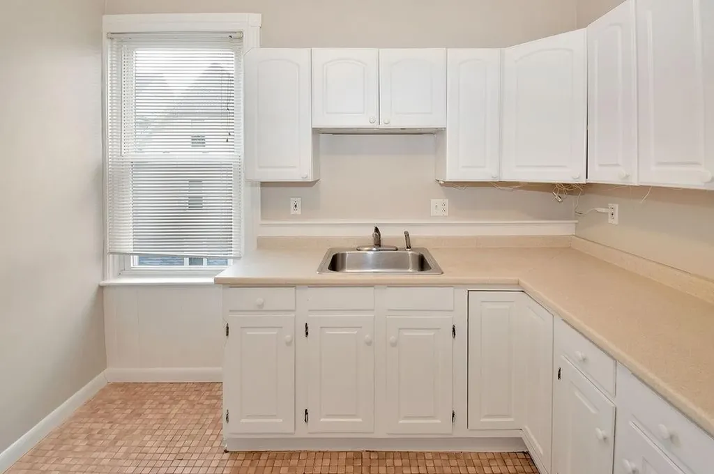 11 Larch Street Providence RI 02906