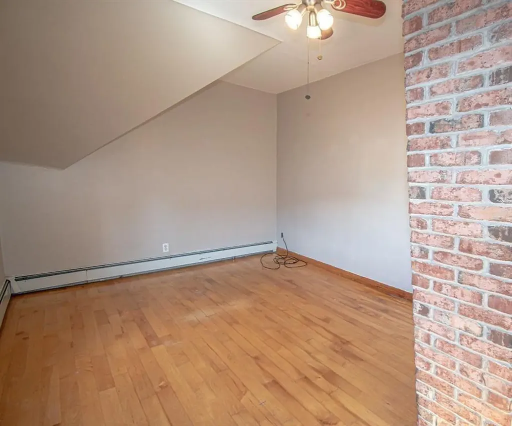11 Larch Street Providence RI 02906