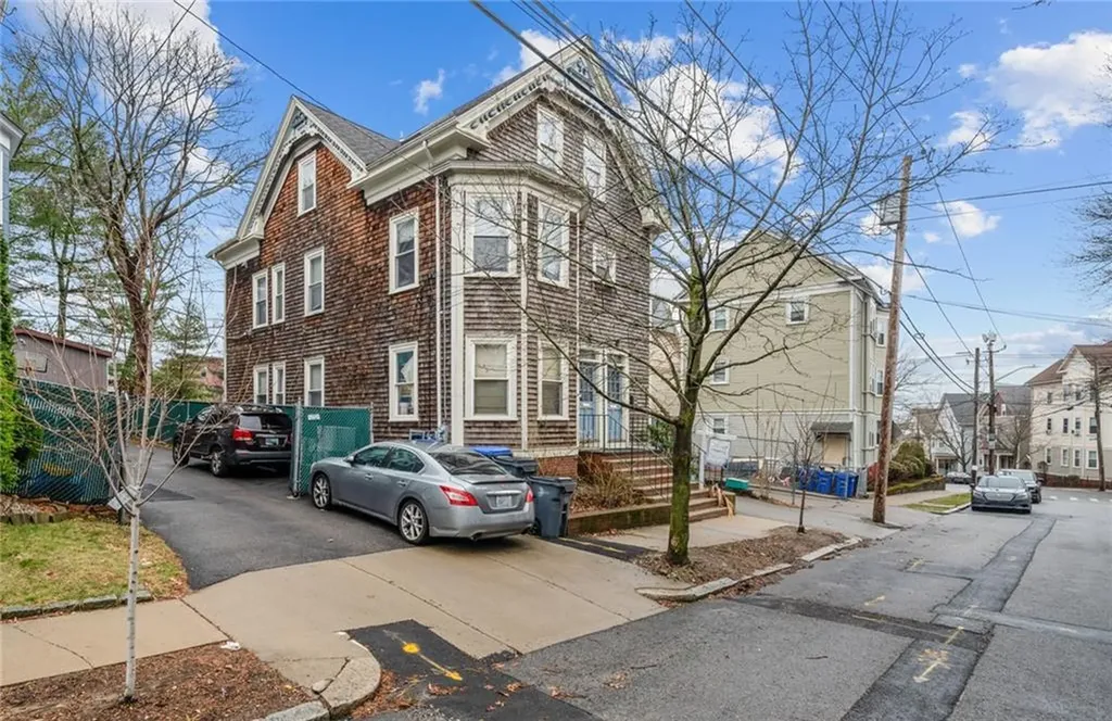 11 Larch Street Providence RI 02906