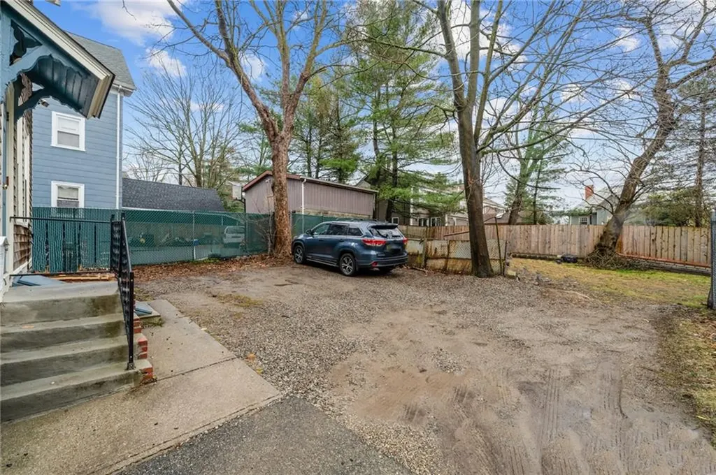11 Larch Street Providence RI 02906