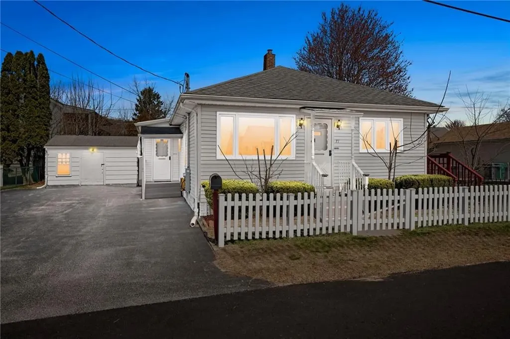 77 Sidney Avenue Woonsocket RI 02895