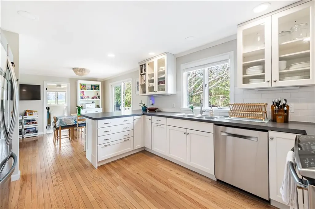 180 Taylor Road Portsmouth RI 02871
