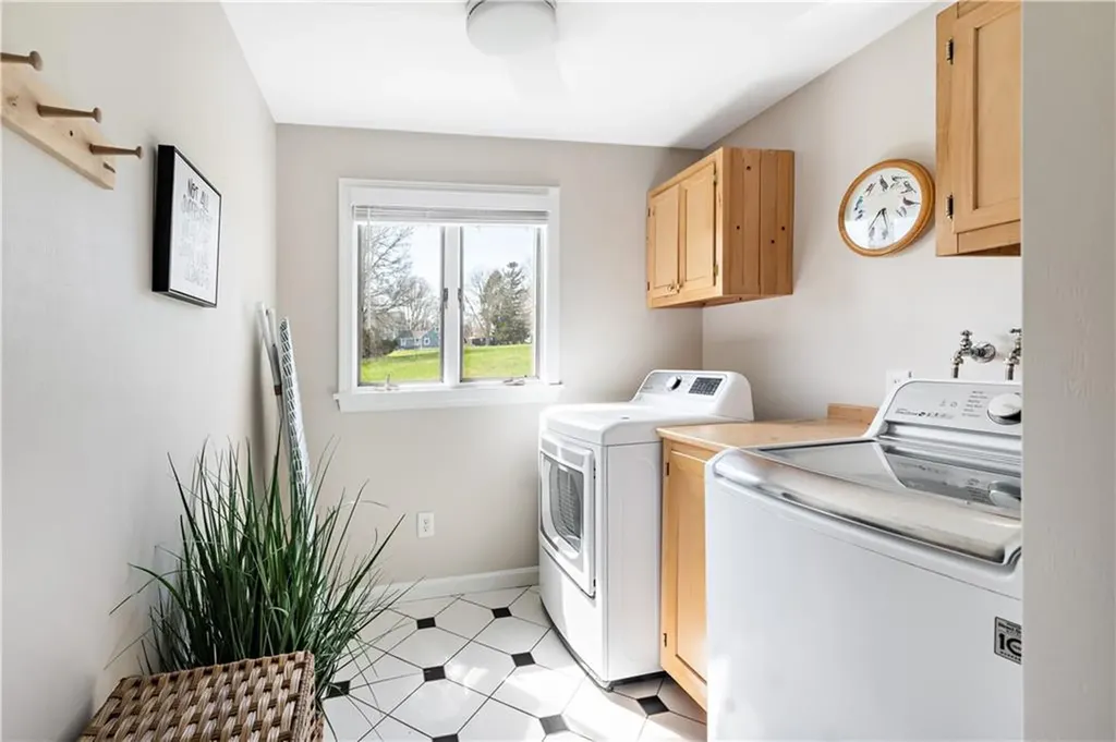 180 Taylor Road Portsmouth RI 02871