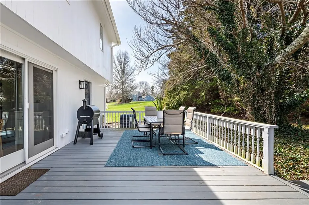 180 Taylor Road Portsmouth RI 02871