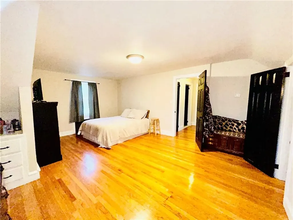 54 Webb Street Providence RI 02908