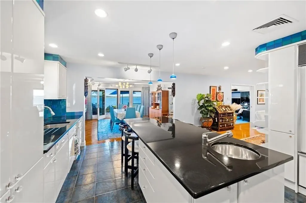 161 Seaside Drive Jamestown RI 02835