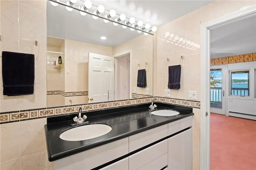 161 Seaside Drive Jamestown RI 02835