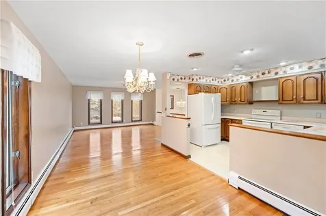 365 Snuff Mill Road North Kingstown RI 02874