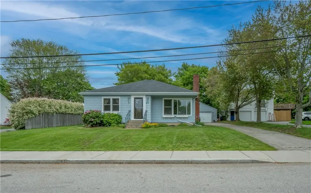 14 Dexter Street Newport RI 02840
