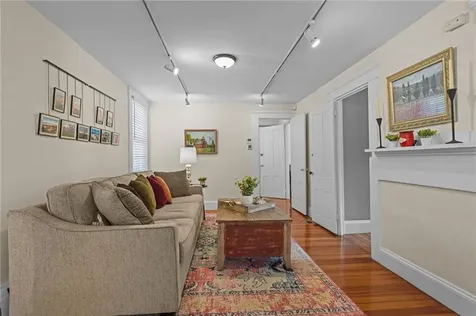 275 Hope Street Bristol RI 02809