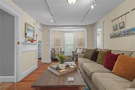 275 Hope Street Bristol RI 02809