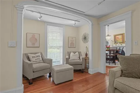 275 Hope Street Bristol RI 02809