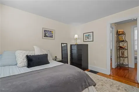 275 Hope Street Bristol RI 02809