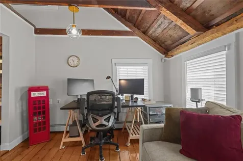 275 Hope Street Bristol RI 02809