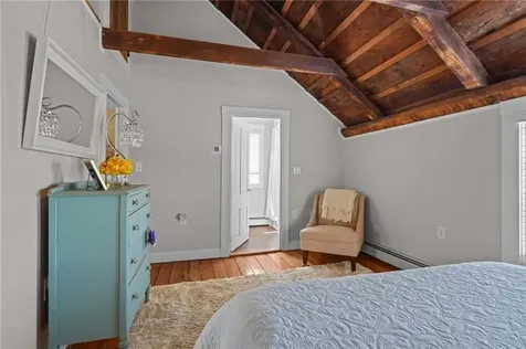 275 Hope Street Bristol RI 02809