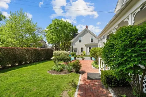 275 Hope Street Bristol RI 02809