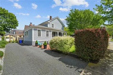 275 Hope Street Bristol RI 02809