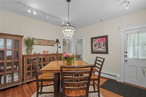 275 Hope Street Bristol RI 02809