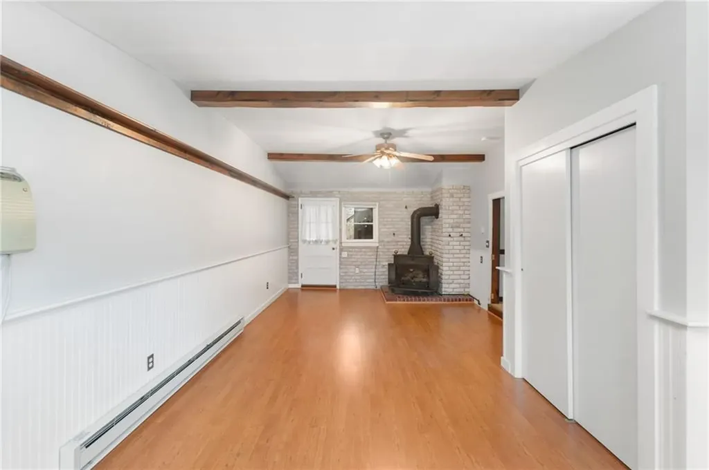 594 Metacom Avenue Bristol RI 02809