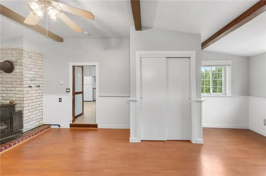 594 Metacom Avenue Bristol RI 02809