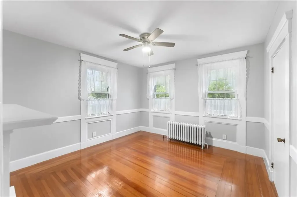 594 Metacom Avenue Bristol RI 02809