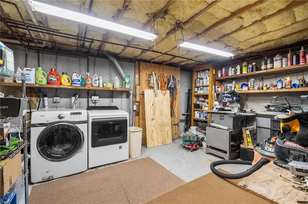 25 Sandy Lane Bristol RI 02809