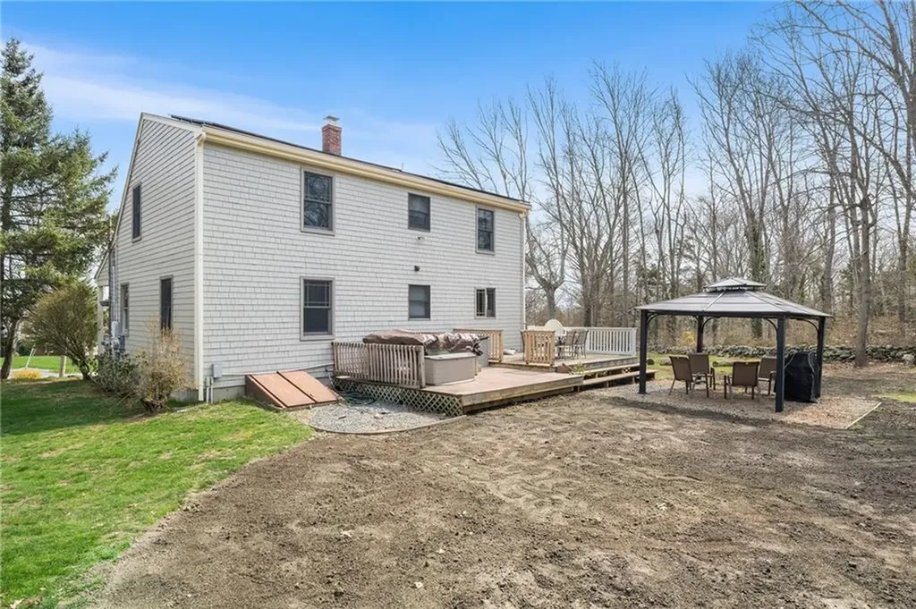 25 Sandy Lane Bristol RI 02809