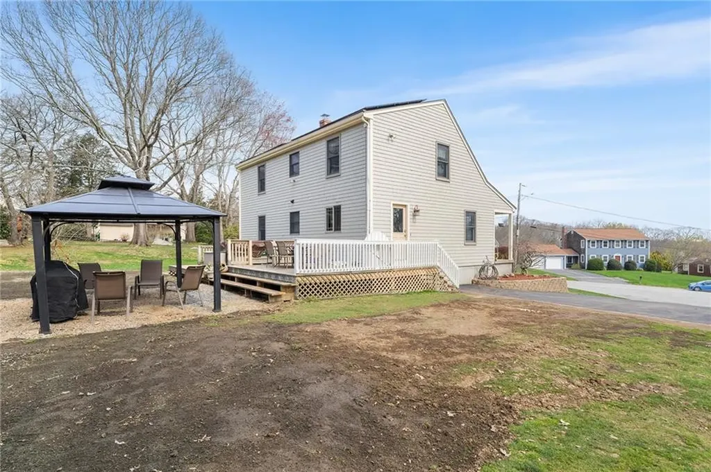 25 Sandy Lane Bristol RI 02809