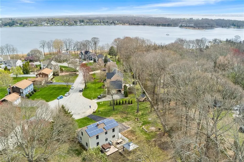 25 Sandy Lane Bristol RI 02809